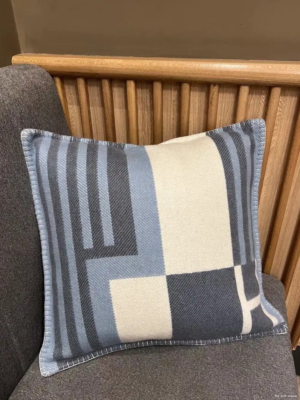 ITHAQUE THROW PILLOW HERMES WOOL 0504